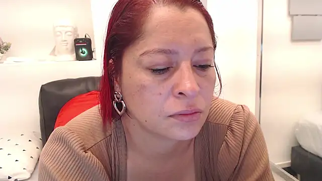 eva twiss online show from 11/18/25, 12:30