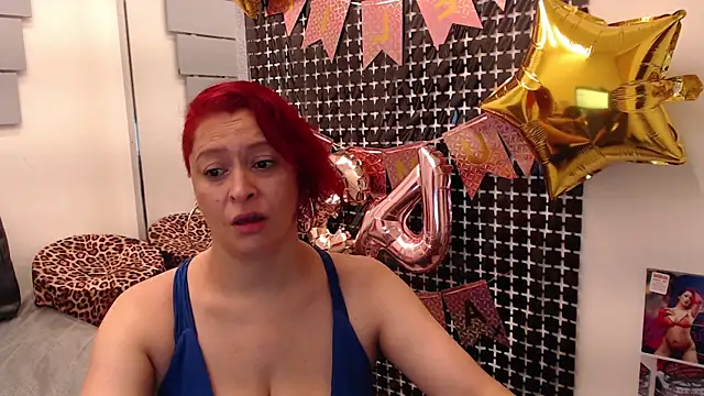Snapshot of eva_twiss chatting on 06/18/26, 12:32 eva twiss online show from 06/18/26, 12:32