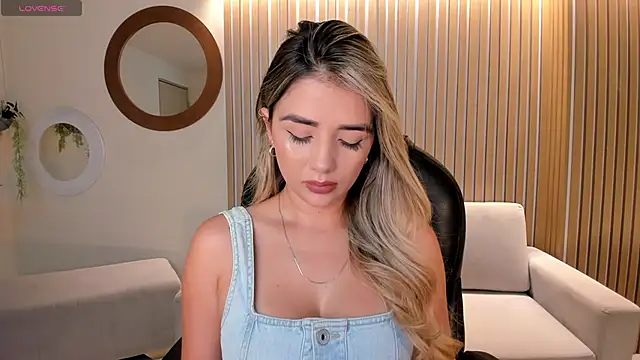 ChloePreston  online show from 04/13/26, 11:47