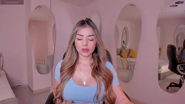 ChloePreston  online show from 03/05/25, 10:44