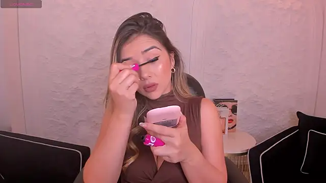 Snapshot of ChloePreston_ chatting on 07/15/26, 10:55 ChloePreston online show from 07/15/26, 10:55