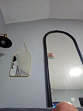 dickinyouto online show from 10/24/25, 08:02