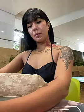 Snapshot of VictoriaEva chatting on 02/26/25, 01:11 VictoriaEva online show from 02/26/25, 01:11