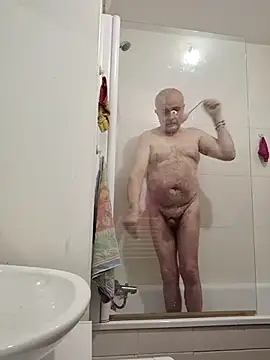 Snapshot of Bretoncool chatting on 04/13/26, 07:12 Bretoncool online show from 04/13/26, 07:12