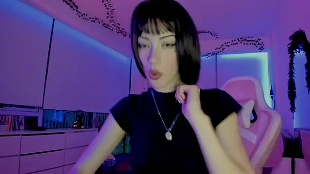 BaniGyaru online show from 04/19/26, 01:17