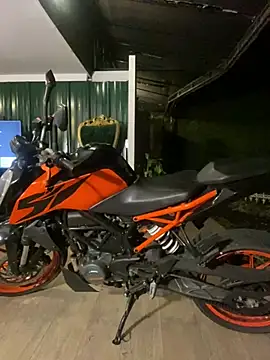 Snapshot of LeoSalvatore_ chatting on 03/03/25, 02:33 LeoSalvatore online show from 03/03/25, 02:33