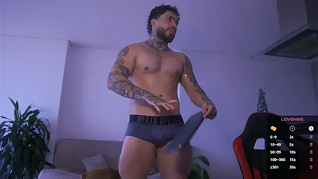 Snapshot of LeoSalvatore_ chatting on 02/22/26, 10:55 LeoSalvatore online show from 02/22/26, 10:55