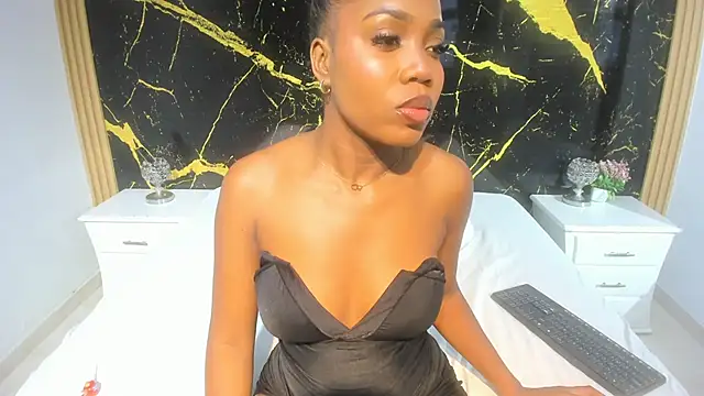 CarlieLyn online show from 02/12/26, 07:13