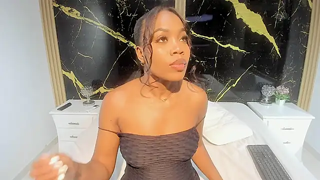 CarlieLyn online show from 03/04/26, 07:10