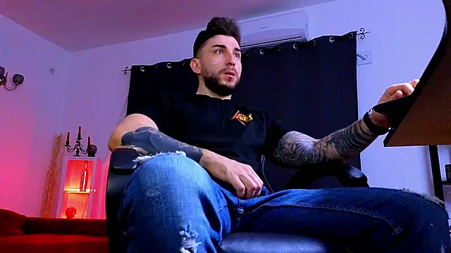 MightyAaron66 online show from 04/01/26, 02:24