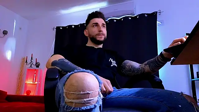 MightyAaron66 online show from 04/09/26, 05:09