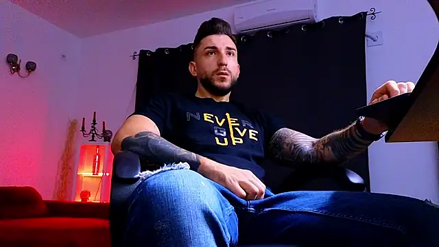 Snapshot of MightyAaron66 chatting on 09/14/25, 01:50 MightyAaron66 online show from 09/14/25, 01:50