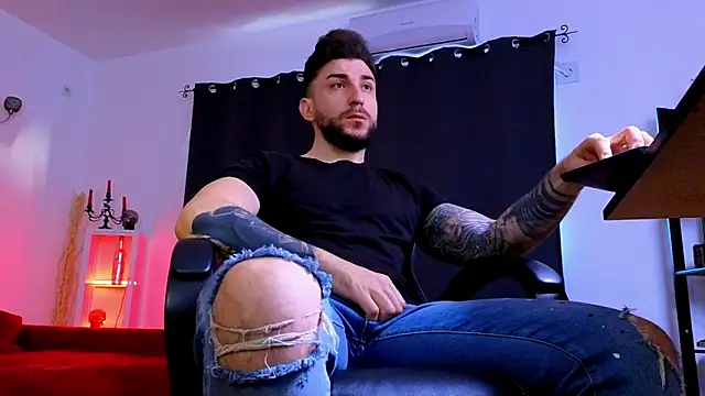 MightyAaron66 online show from 04/13/26, 04:16