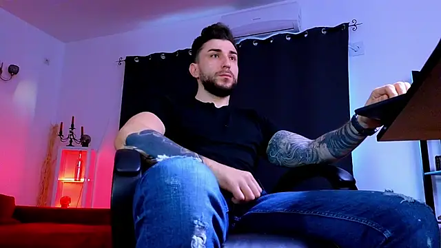 MightyAaron66 online show from 04/06/26, 04:19