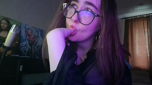 Snapshot of el_sweety chatting on 02/14/25, 01:18 el sweety online show from 02/14/25, 01:18