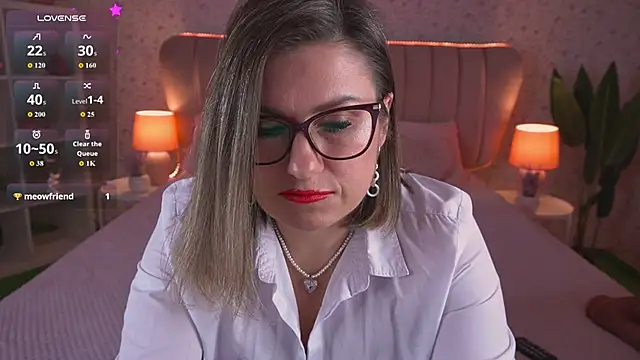 KiraRoxx online show from 02/04/26, 06:58