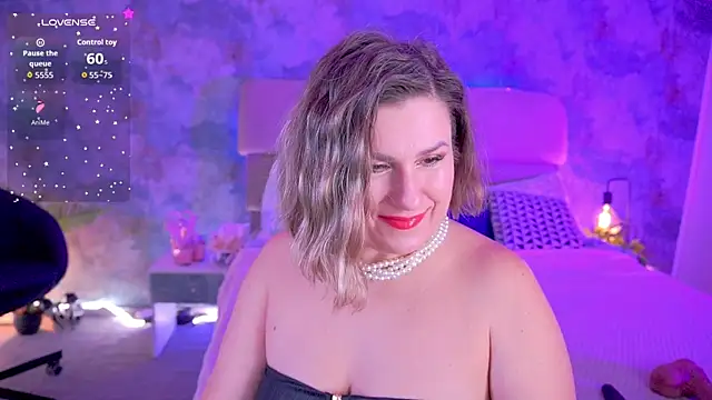 KiraRoxx online show from 03/01/26, 07:58