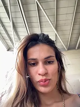 cuteluci  online show from 09/25/25, 07:42