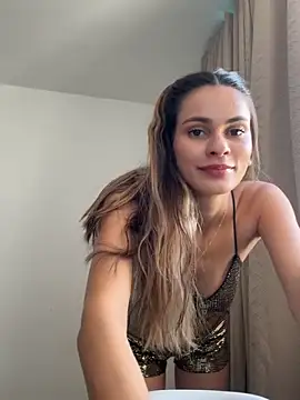 cuteluci  online show from 11/01/25, 06:35