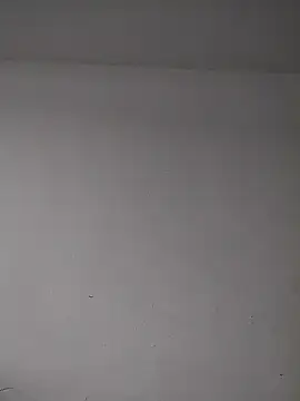 cuteluci  online show from 09/28/25, 12:01