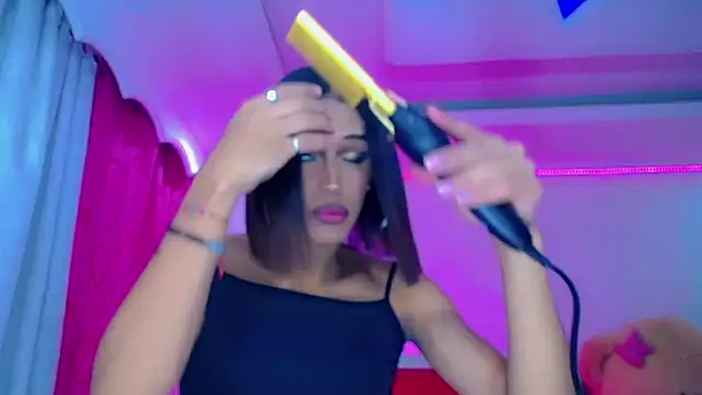 NahomiCamper online show from 04/04/26, 10:38