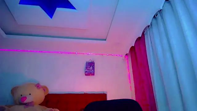 NahomiCamper online show from 03/24/26, 11:16