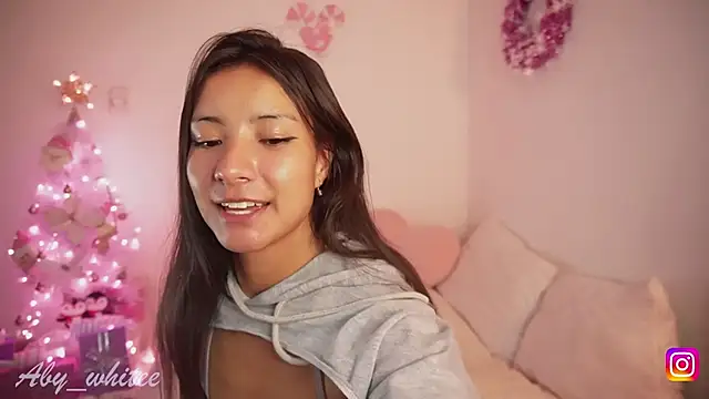 AbyWhitee online show from 12/18/25, 03:22