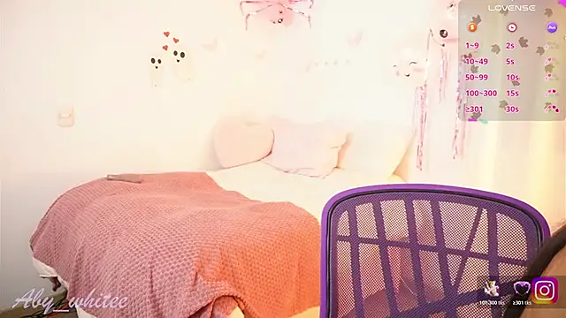 AbyWhitee online show from 10/29/25, 03:05