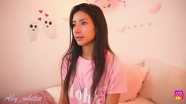 AbyWhitee online show from 10/27/25, 04:24