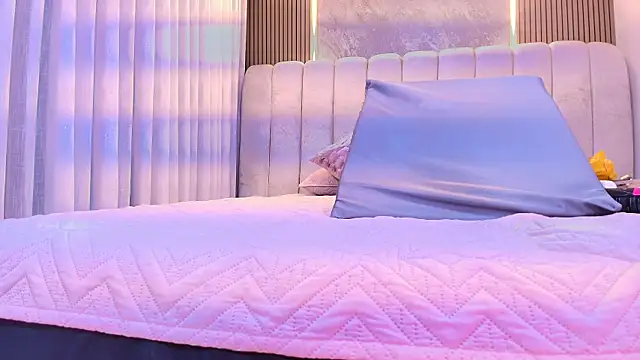 kata hazel online show from 11/19/25, 07:25