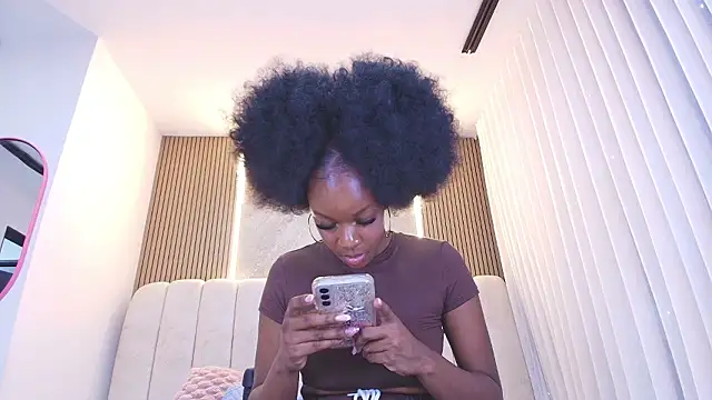 kata hazel online show from 03/21/26, 07:18