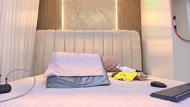 kata hazel online show from 03/09/26, 07:17