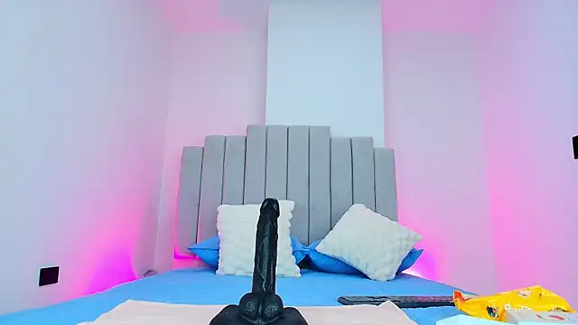 kata hazel online show from 10/28/25, 07:24