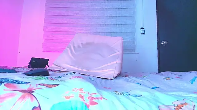 kata hazel online show from 09/26/25, 07:32