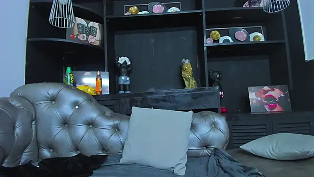 HeellBoy  online show from 11/06/25, 07:40