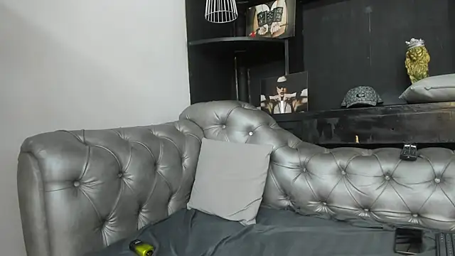 HeellBoy  online show from 10/12/25, 07:15