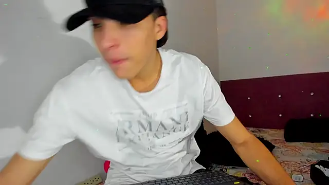 HeellBoy  online show from 01/06/26, 04:38