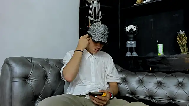 HeellBoy  online show from 11/27/25, 02:34