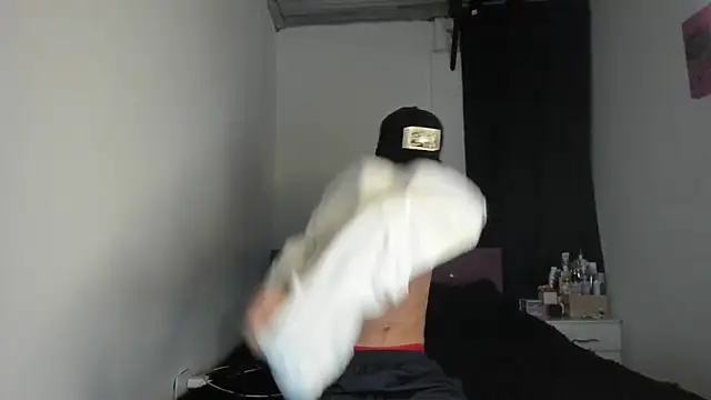 HeellBoy  online show from 04/14/26, 04:50