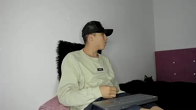 HeellBoy  online show from 03/22/26, 02:59