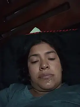 arianithaxox online show from 12/17/25, 10:48