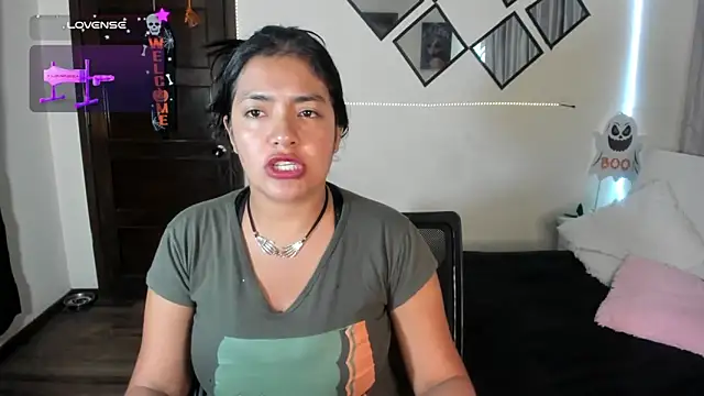 arianithaxox online show from 11/08/25, 08:40