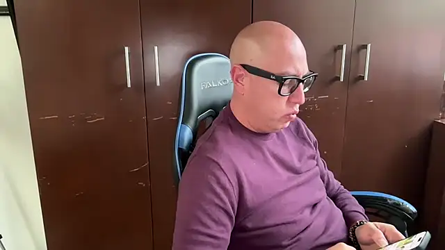 alanan881 online show from 02/04/26, 11:22