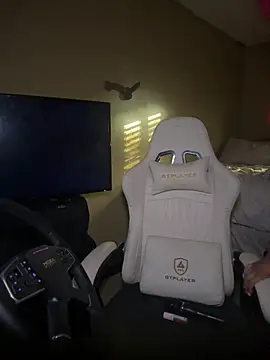 CrownedNyaries online show from 03/02/25, 12:36