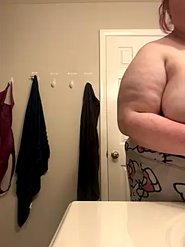 lovelyy kitty online show from 11/18/25, 03:43