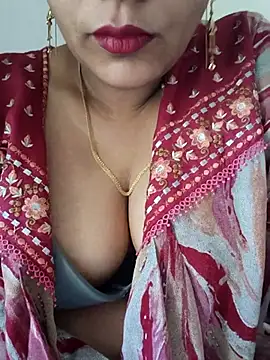 Snapshot of samitasharma chatting on 04/18/26, 05:43 samitasharma online show from 04/18/26, 05:43