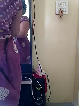 Snapshot of samitasharma chatting on 04/23/26, 06:20 samitasharma online show from 04/23/26, 06:20