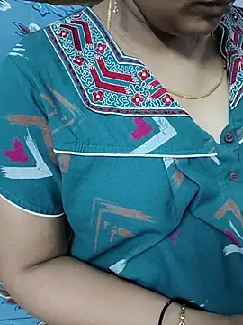 Snapshot of samitasharma chatting on 05/27/26, 03:19 samitasharma online show from 05/27/26, 03:19