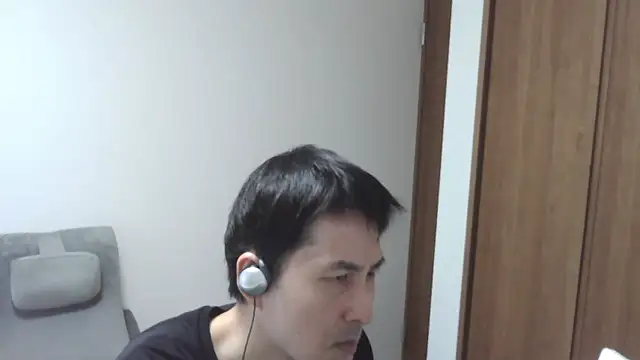 ikkakusai11 online show from 10/28/25, 09:58