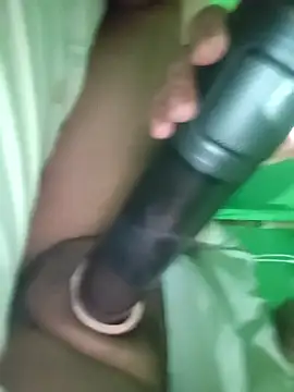 Snapshot of santi283 chatting on 04/15/26, 05:46 santi283 online show from 04/15/26, 05:46